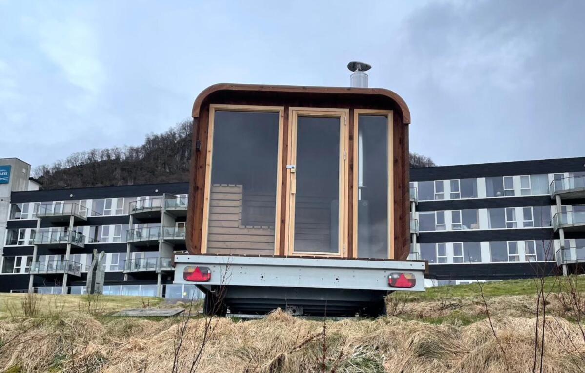 Smaken Av Ryfylke Event As Overnatting, Bygningen Drives Ikke Som Hotell Hjelmeland Buitenkant foto